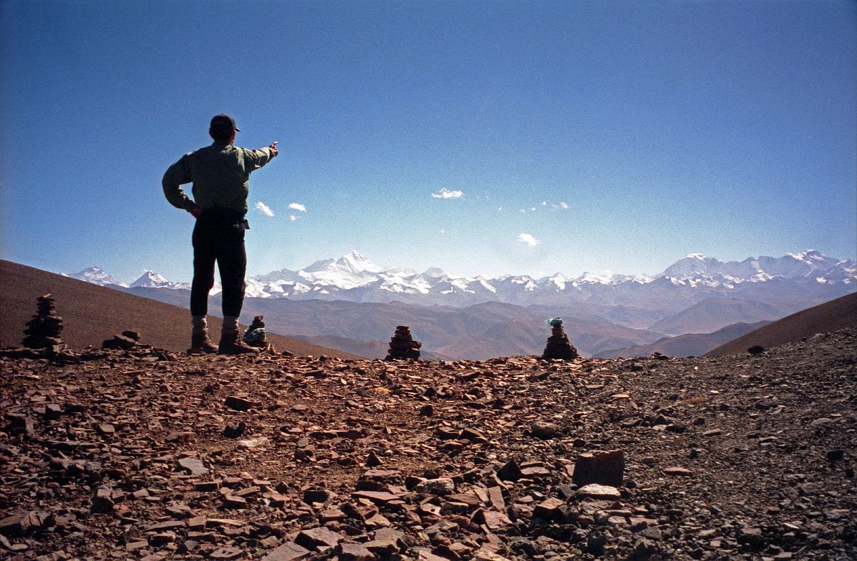 06 Jerome Ryan On Pang La - Makalu, Lhotse, Everest, Gyachung Kang, Cho Oyu